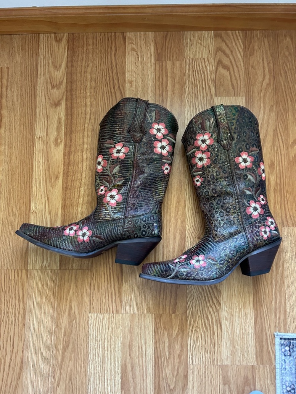 Durango Floral Embroidered Western Boots - Pink & Brown